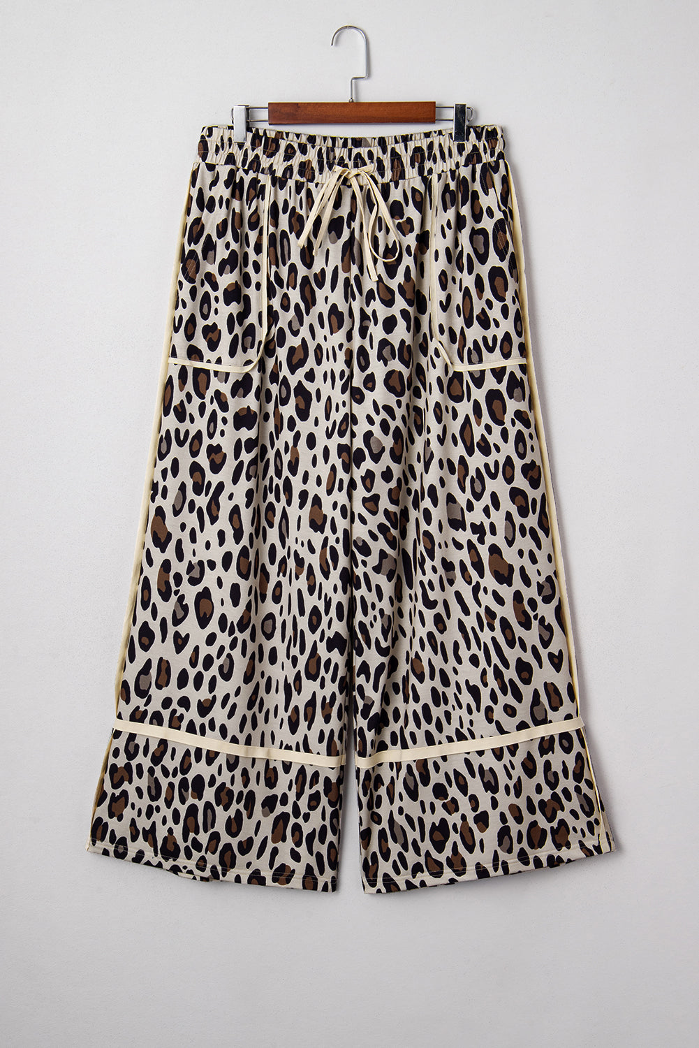 Khaki Exposed Seam Patched Pocket Plus Size Drawstring Leopard Wide Leg Pants